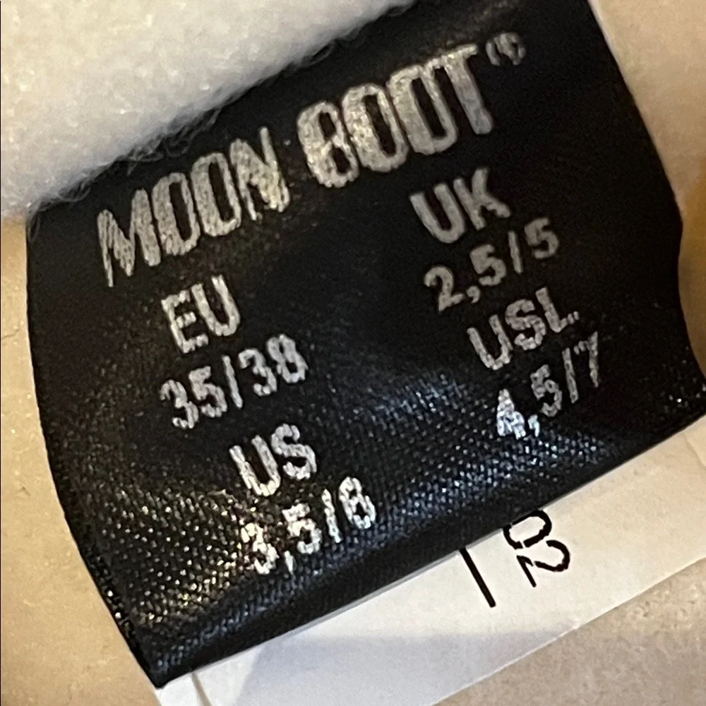 Moon Boot Icon Rainbow Snow Boots NWOB